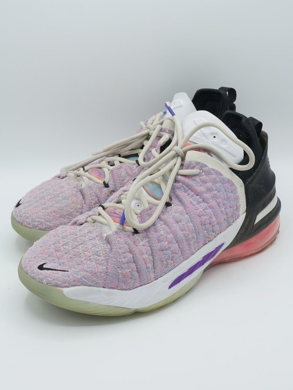 Nike LeBron 18 "Multicolor" Basketball Shoes Big Kids Size 6Y (Women's 7.5)